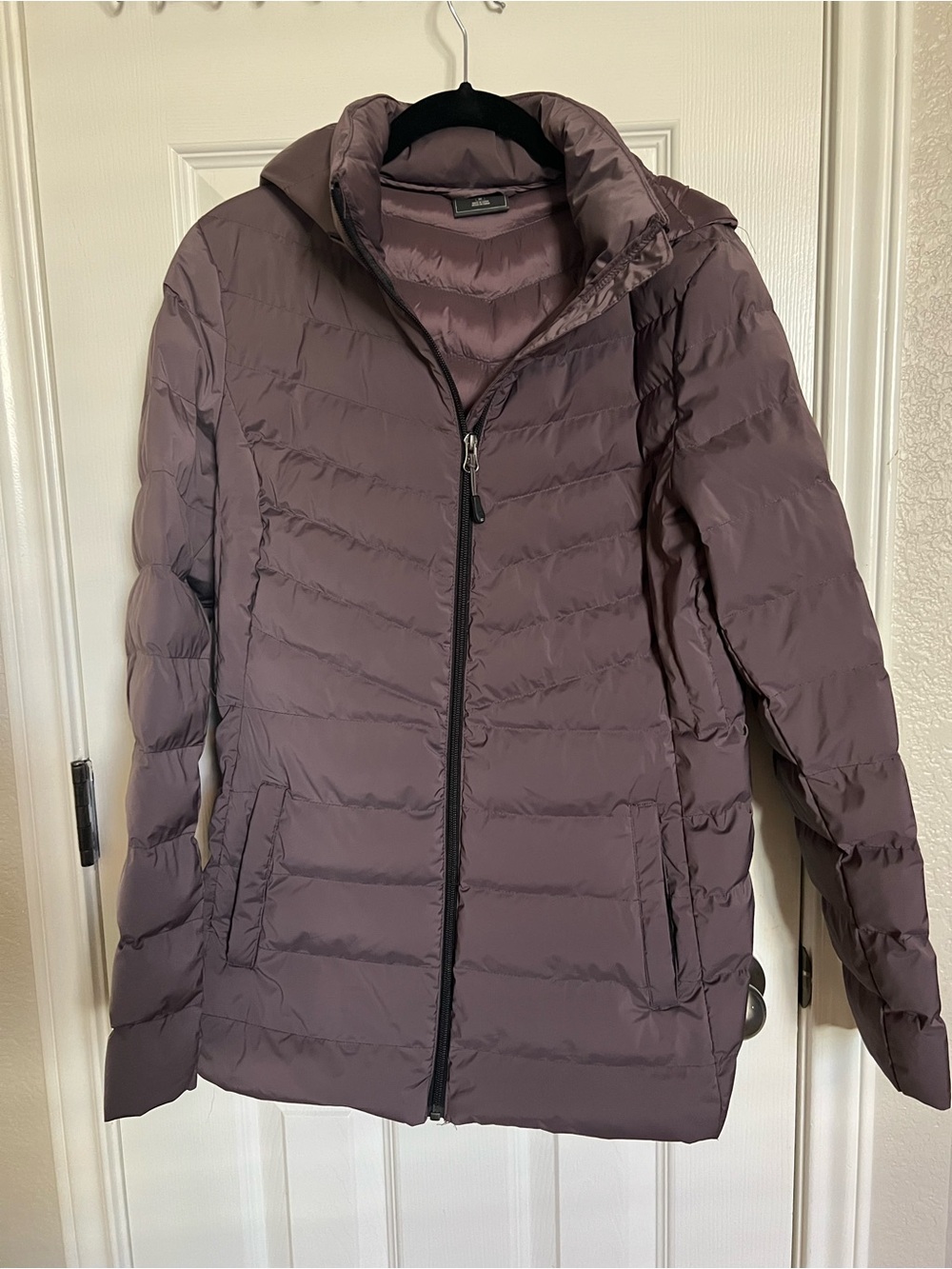 Women's Quilted Hooded Puffer Jacket - Dusty Mauve